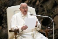 Bővebben: Ferenc pápa üzenete a tömegtájékoztatás 58. világnapja alkalmából